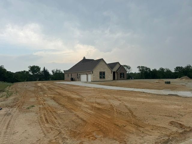 412 Indian Creek Road, Van Alstyne, TX 75495