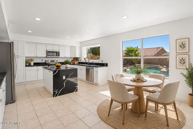 12425 W ENCANTO Boulevard, Avondale, AZ 85392