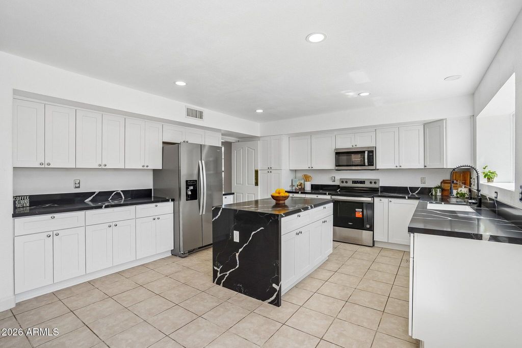 12425 W ENCANTO Boulevard, Avondale, AZ 85392 — photo 5