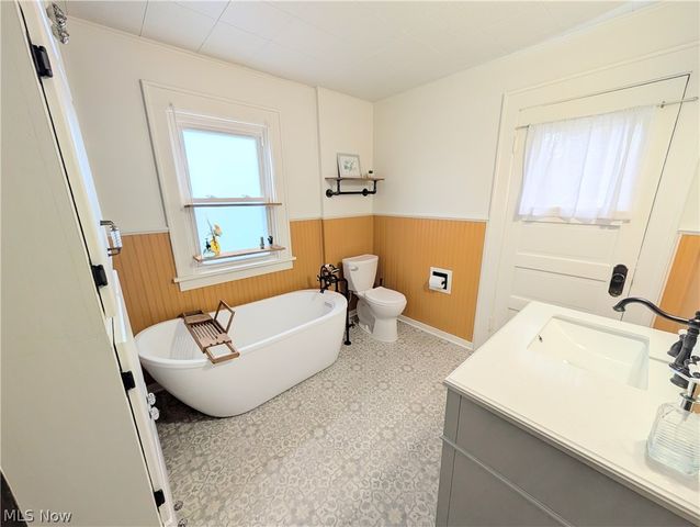 2002 Kirk Court NW, Canton, OH 44709