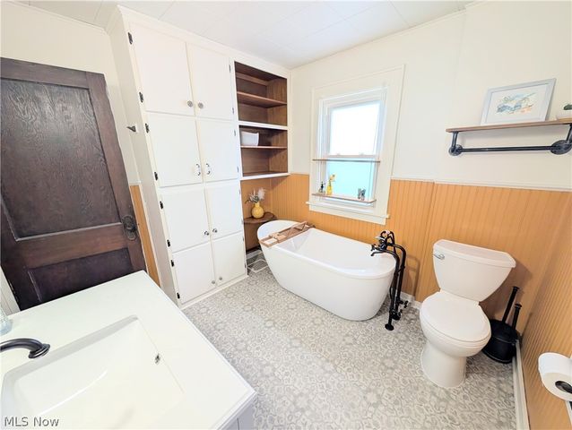 2002 Kirk Court NW, Canton, OH 44709