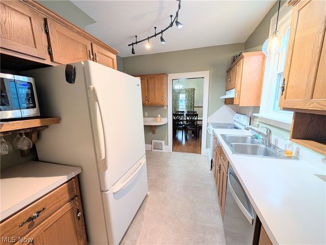 2002 Kirk Court NW, Canton, OH 44709