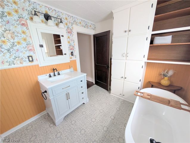 2002 Kirk Court NW, Canton, OH 44709