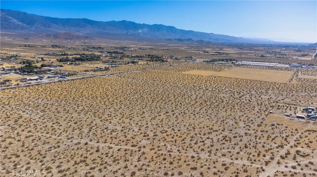 247 Old Woman Springs, Lucerne Valley, CA 92356
