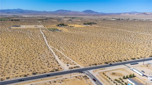 247 Old Woman Springs, Lucerne Valley, CA 92356