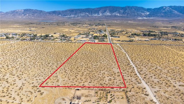 247 Old Woman Springs, Lucerne Valley, CA 92356