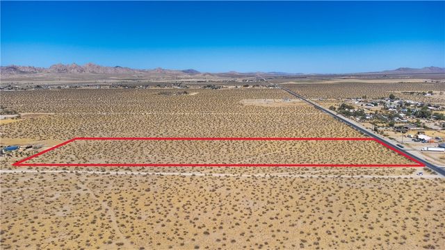 247 Old Woman Springs, Lucerne Valley, CA 92356