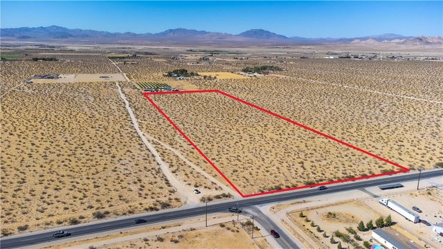 247 Old Woman Springs, Lucerne Valley, CA 92356