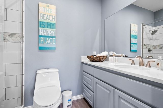 1819 Bay Shore Dr, Rockport, TX 78382