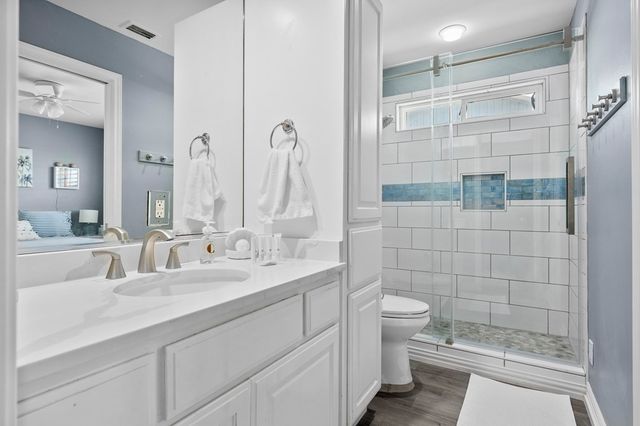 1819 Bay Shore Dr, Rockport, TX 78382