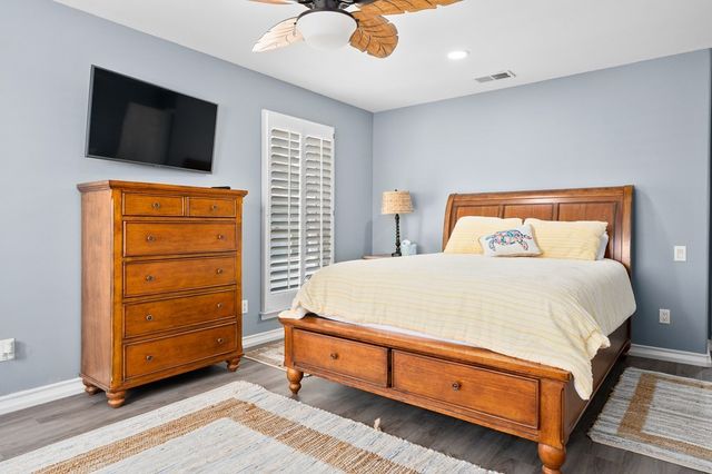 1819 Bay Shore Dr, Rockport, TX 78382