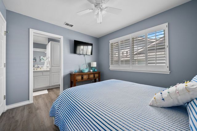 1819 Bay Shore Dr, Rockport, TX 78382