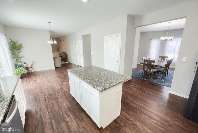 20 STEEPLE CHASE DR, York Haven, PA 17370