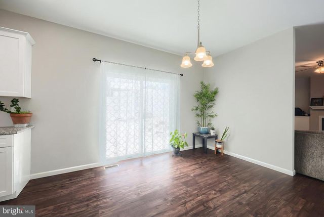 20 STEEPLE CHASE DR, York Haven, PA 17370