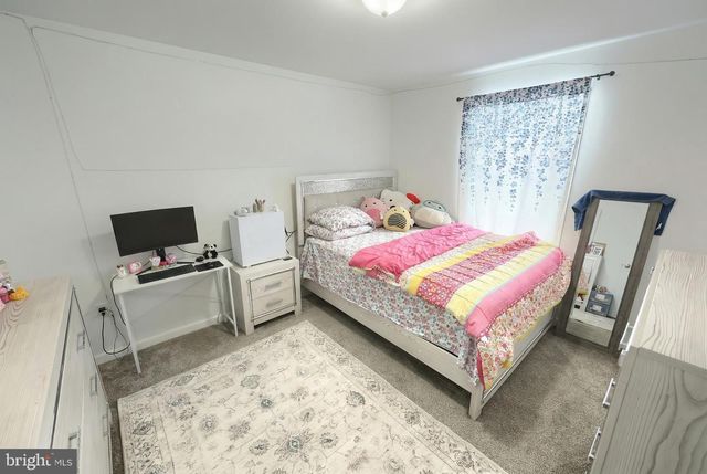 20 STEEPLE CHASE DR, York Haven, PA 17370