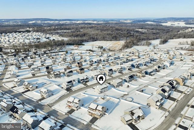 20 STEEPLE CHASE DR, York Haven, PA 17370