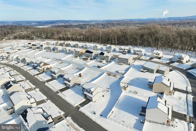 20 STEEPLE CHASE DR, York Haven, PA 17370