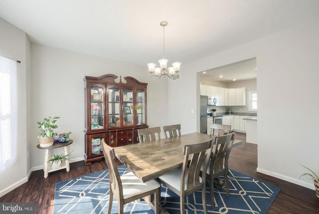 20 STEEPLE CHASE DR, York Haven, PA 17370