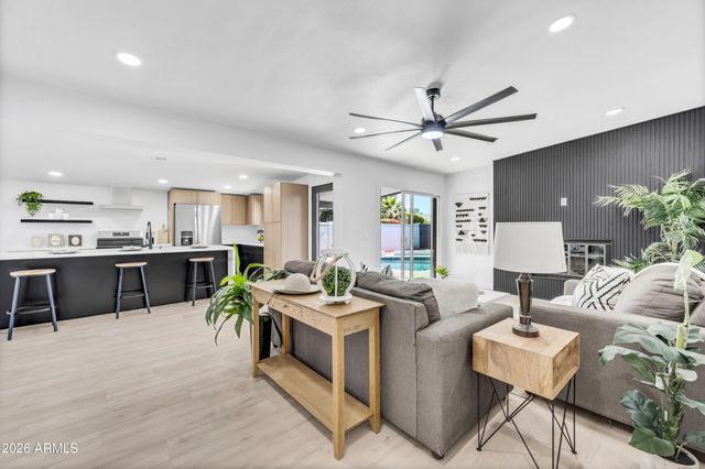 1413 E WESLEYAN Drive, Tempe, AZ 85282