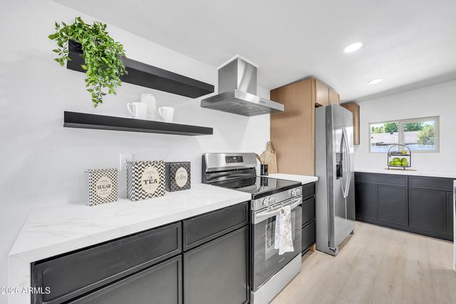 1413 E WESLEYAN Drive, Tempe, AZ 85282