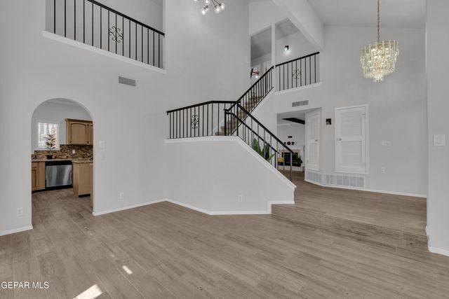 1909 POLLY HARRIS Drive, El Paso, TX 79936