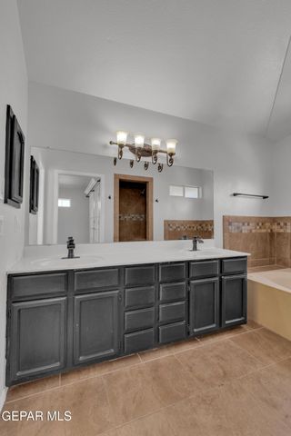 1909 POLLY HARRIS Drive, El Paso, TX 79936