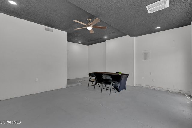 1909 POLLY HARRIS Drive, El Paso, TX 79936
