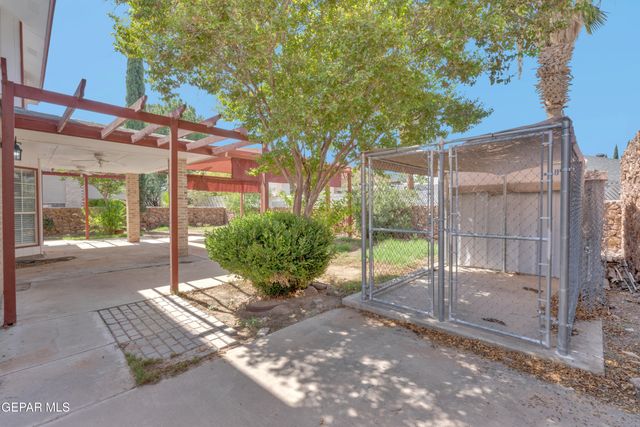 1909 POLLY HARRIS Drive, El Paso, TX 79936
