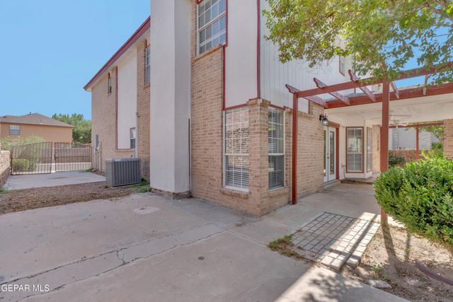 1909 POLLY HARRIS Drive, El Paso, TX 79936