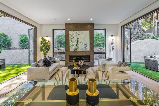 5 Tartan Rd, Mill Valley, CA 94941