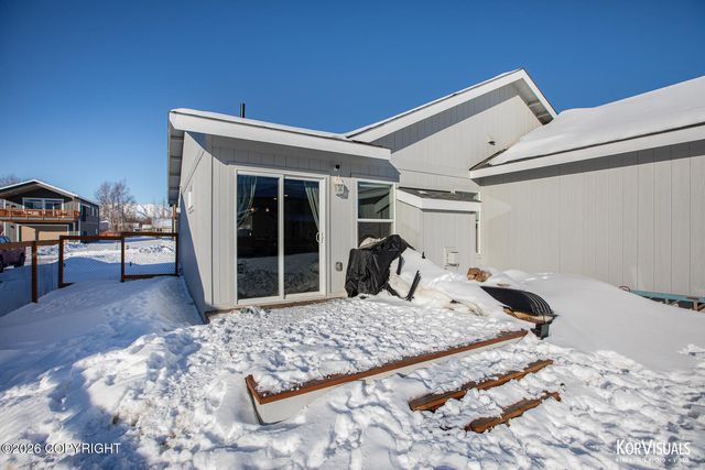 1031 E Mountain Peak Loop, Palmer, AK 99645