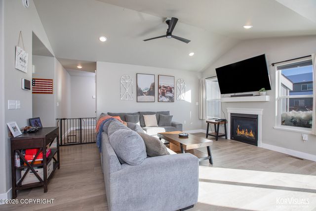 1031 E Mountain Peak Loop, Palmer, AK 99645