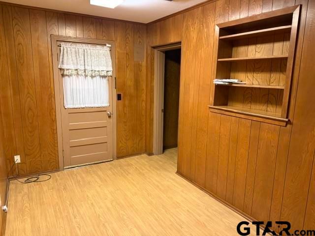 1919 Ferdell St, Tyler, TX 75701