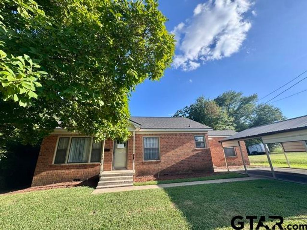 1919 Ferdell St, Tyler, TX 75701