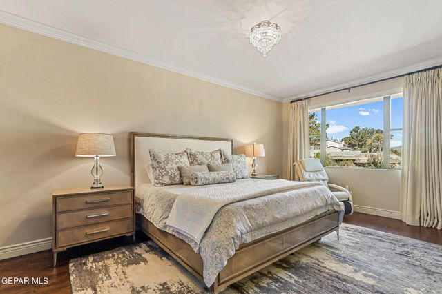 5944 MIRA HERMOSA Drive, El Paso, TX 79912