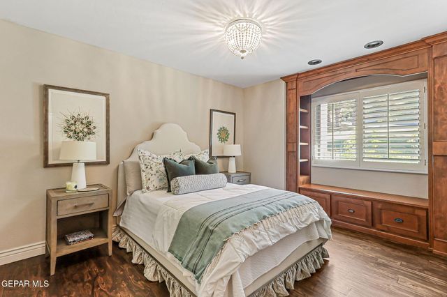 5944 MIRA HERMOSA Drive, El Paso, TX 79912