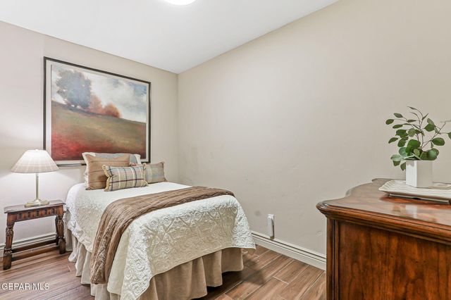 5944 MIRA HERMOSA Drive, El Paso, TX 79912