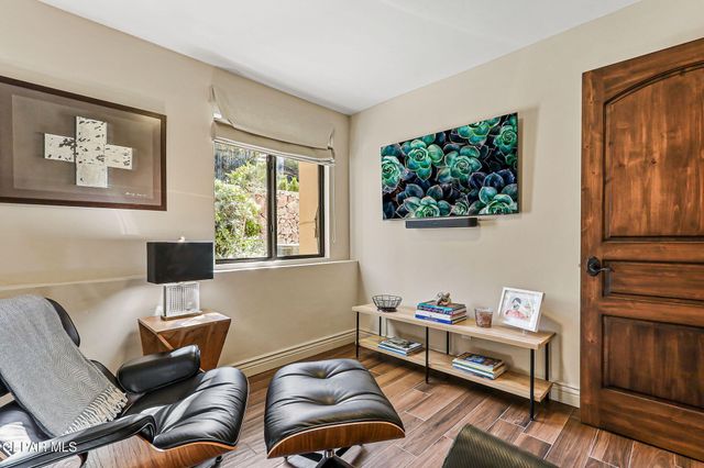 5944 MIRA HERMOSA Drive, El Paso, TX 79912