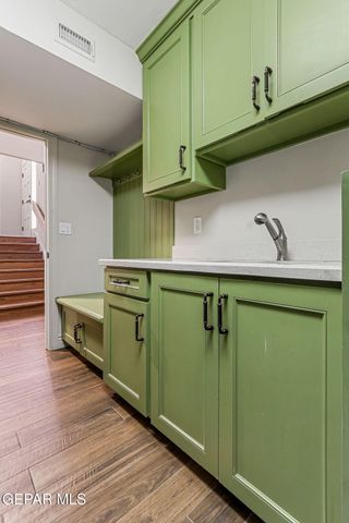 5944 MIRA HERMOSA Drive, El Paso, TX 79912