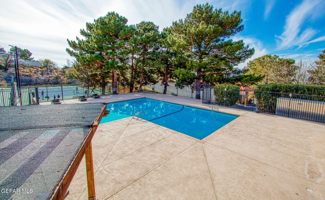 5944 MIRA HERMOSA Drive, El Paso, TX 79912