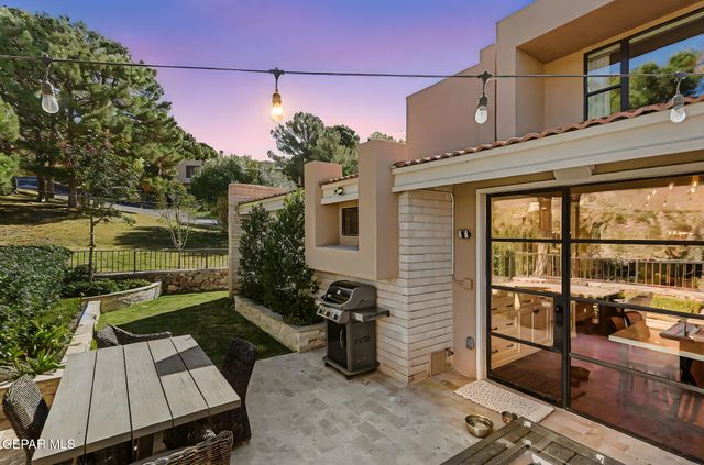 5944 MIRA HERMOSA Drive, El Paso, TX 79912