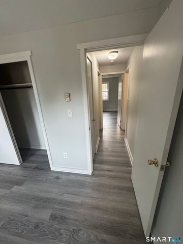 239 Old Farms Road 5C, Avon, CT 06001