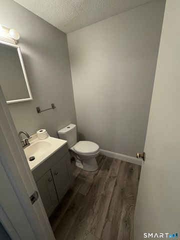 239 Old Farms Road 5C, Avon, CT 06001