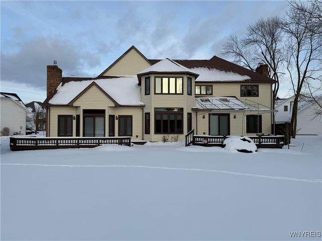 8261 Walnut Creek Lane, Clarence, NY 14051