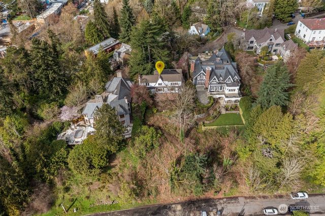 520 36th Avenue E, Seattle, WA 98112