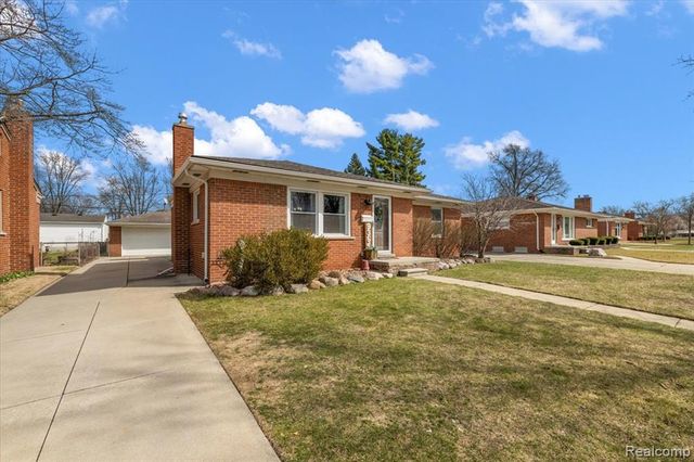 9364 Colorado Street, Livonia, MI 48150