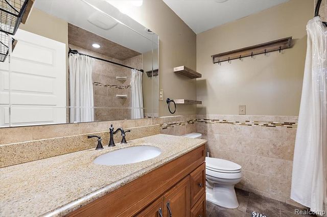 9364 Colorado Street, Livonia, MI 48150