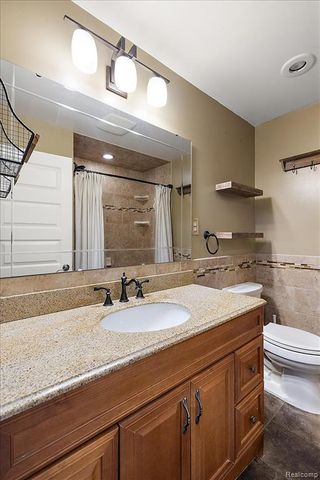 9364 Colorado Street, Livonia, MI 48150