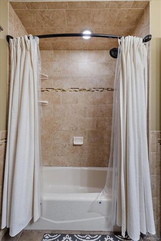 9364 Colorado Street, Livonia, MI 48150