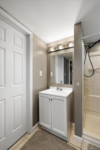 9364 Colorado Street, Livonia, MI 48150